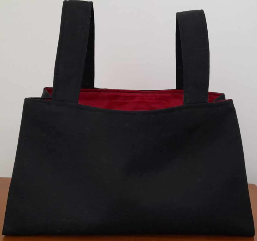 Golf buggy handlebar bag